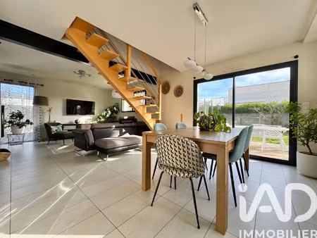 vente maison piscine à saint-jean-de-linières (49070) : à vendre piscine / 120m² saint-jea