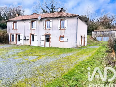 vente maison à mouchamps (85640) : à vendre / 153m² mouchamps
