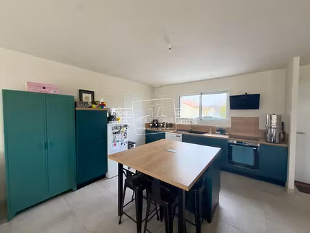 location maison 4 pièces 94 m² à montrevault-sur-èvre (49270)