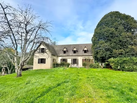 maison 7 pièces - 217 m²