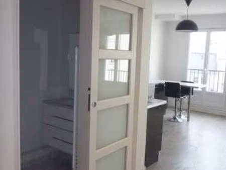 location appartement 2 pièces à brest jaurès (29200) : à louer 2 pièces / 46m² brest jaurè