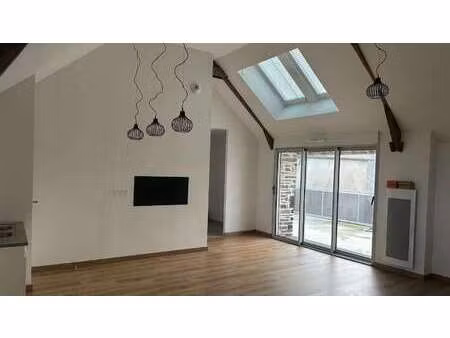 location appartement 3 pièces à glénac (56200) : à louer 3 pièces / 75m² glénac