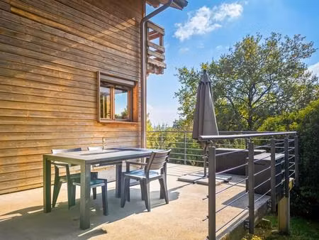 gerbaix 73470 . maison ossature bois . 178 m2 . 2 appartements