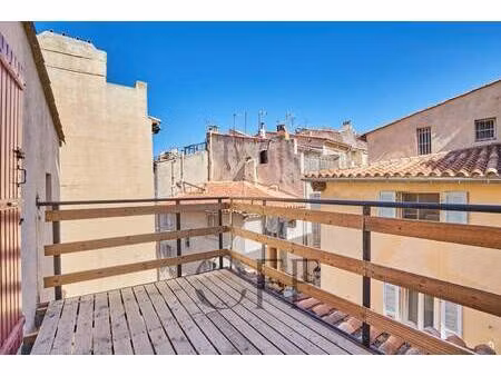 off real estate - sandrine diouf