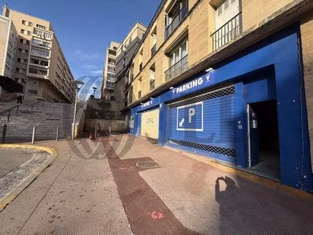 local d'activités à louer