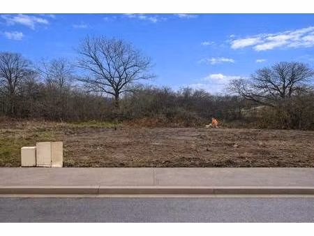 terrain constructible viabilisé à vendre