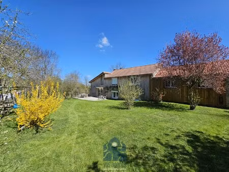 maison 9 pièces 258m2 avec terrain 2500m2 et garage