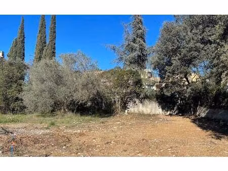 terrain constructible viabilisé à vendre