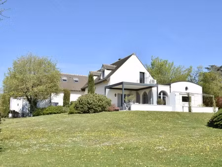 vente maison 5 pièces 5264 m² à givry (71640)  1 285 000 €