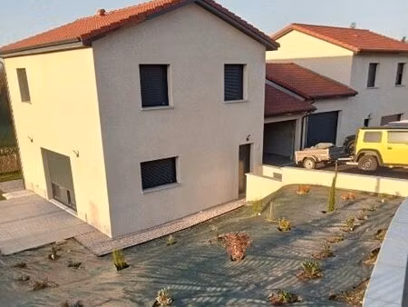 location sur moras en valloire