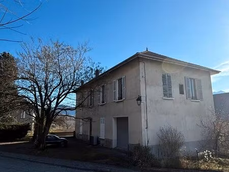 plateau a renover arbin