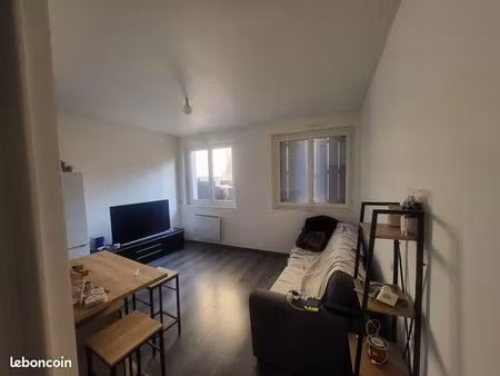 vends lot de 2 studios 27 m2 et 1 avec terrasse