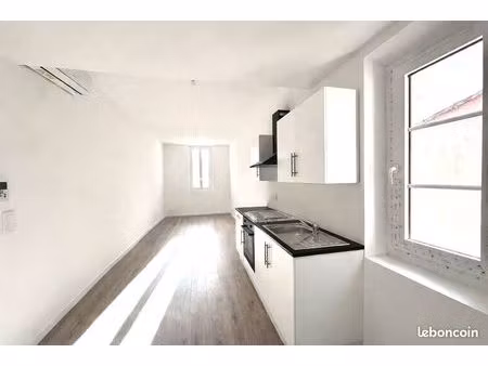 studio 1 pièce 25 m²