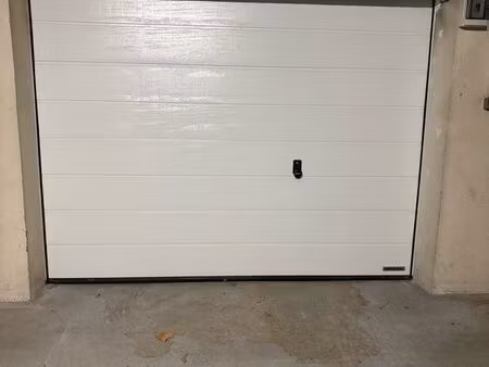 particulier vend box ferme avec automatisme