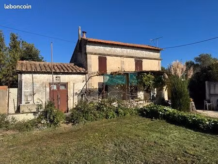 ? maison ancienne avec terrain 3100m2 – arles / pont de crau