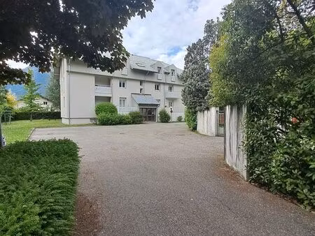 appartement t4 - 87 m² - bien situé - a decouvrir