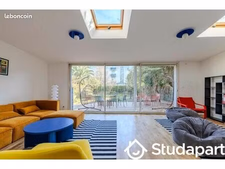 chambre 1 pièce 14 m²