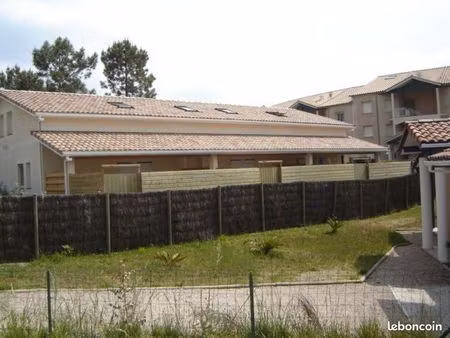 moliets plage – location à l’année – t3 duplex 43 m² avec terrasse et jardinet