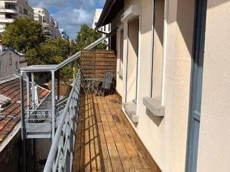 à louer – t2 meublé avec terrasse – saint-ouen-sur-seine