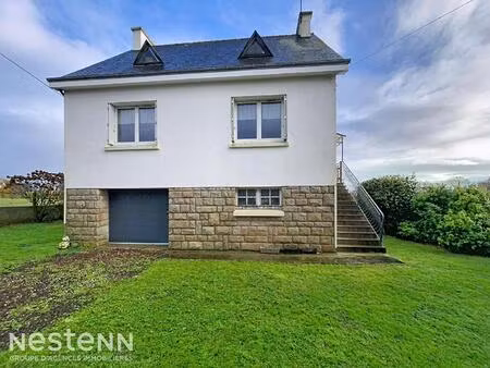 maison en pierres des années 70 à rénover sur mellac  2 chambres  sous sol complet