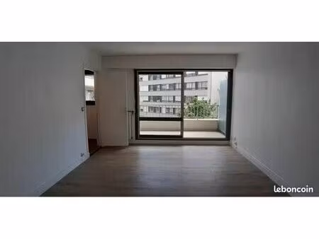 studio 1 pièce 29 m²