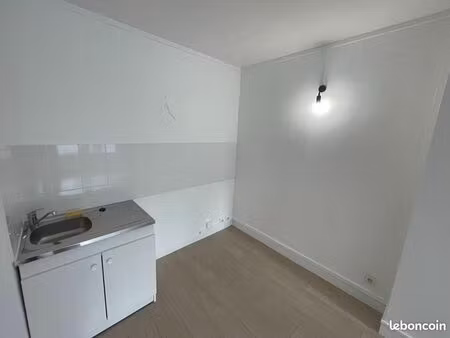 studio 1 pièce 29 m²