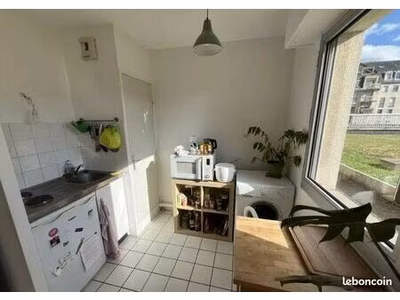 studio 1 pièce 33 m²