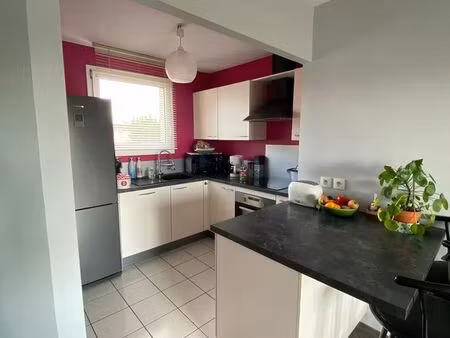 appartement t3 meublé 65 m² avec 2 places de parking libre au 1er mars