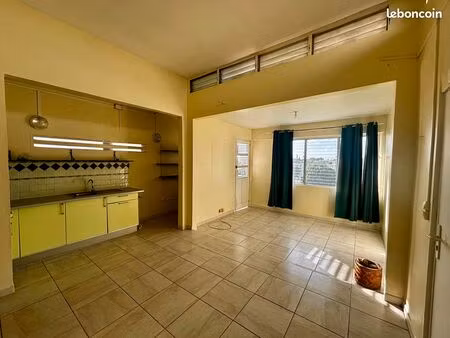 appartement 2 pièces à clairière  fort-de-france