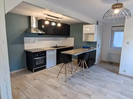 maison de ville rénovée à louer