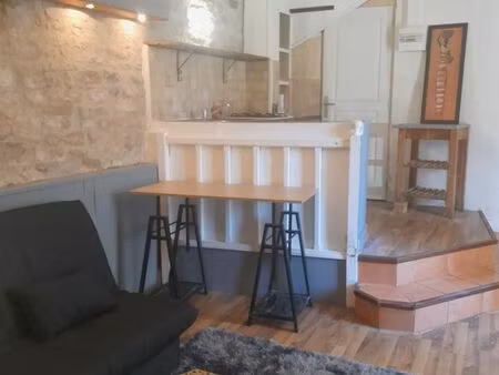 souillac centre studio 30 m2 eau + elect comprise