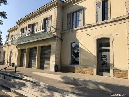 local d'activité 89 m²