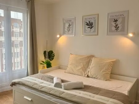 studio meublé refait à neuf avec parking – 10 min de paris