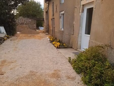 loue maison entièrement rénovée en pierre et isolée en laine de bois 3 chambres