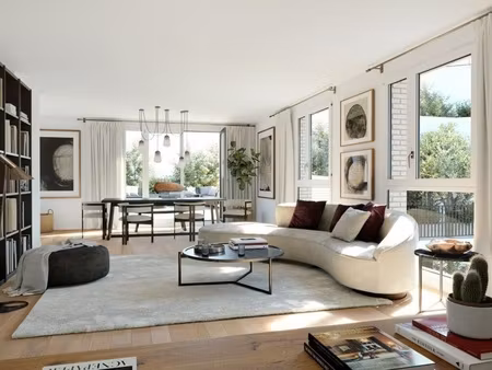 compiegne - magnifique 3 pieces avec balcon & parkings