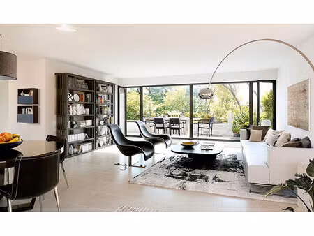 nouvelle annee = nouveaux projets : grand 2 pieces prix attractif a 12 min du centre