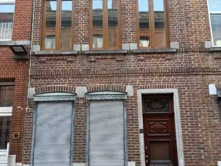 superbe maison en plein centre de binche