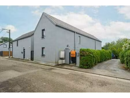 belle maison 3 chambres bien située!