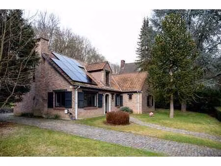maison familiale face à la forêt de soignes