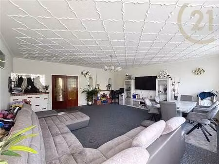 appartement avec 3 chambres  garage et terrasse