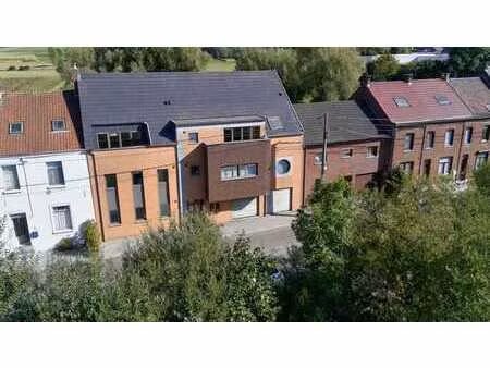 a vendre superbe duplex 2 chambres à seneffe