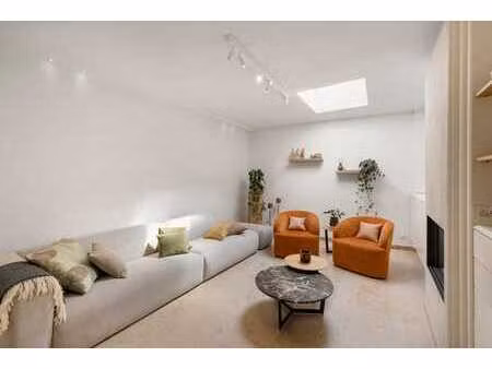 commerce bien situé avec spacieuse habitation  5 ch & jardin