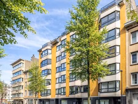 appartement spacieux avec terrasse ensoleillée à ostende