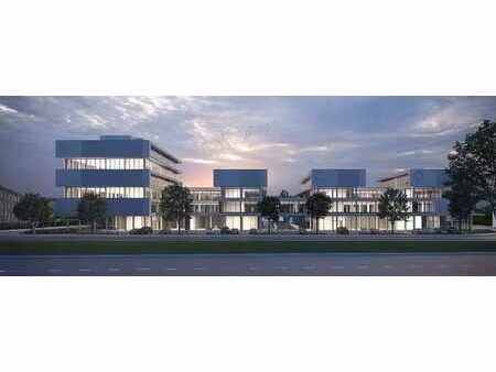 1.000 m² de bureaux neufs / espaces polyvalents le long d...