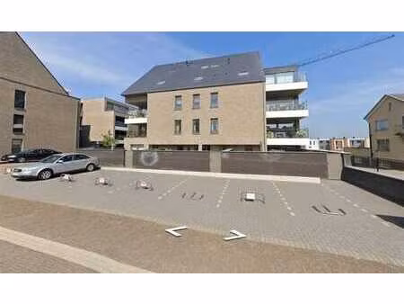 parking/boxe de garage