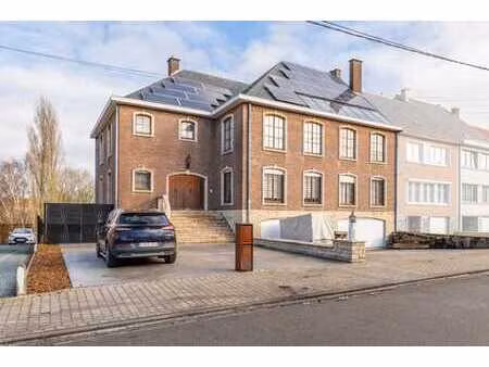 a vendre - maison d'exception aux volumes rares