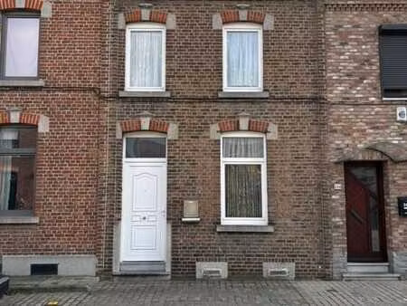 belle maison de rangée  proche du centre de quaregnon