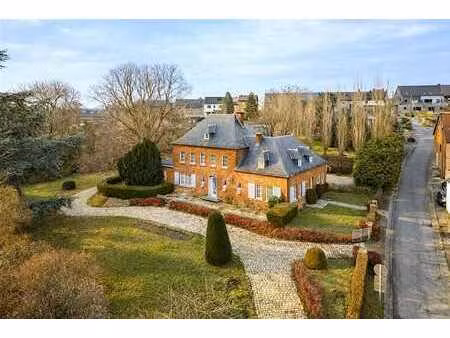 propriété de caractère sur terrain de 50 ares