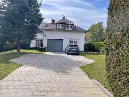 une opportunité unique dans un quartier prisé. coup de cœur