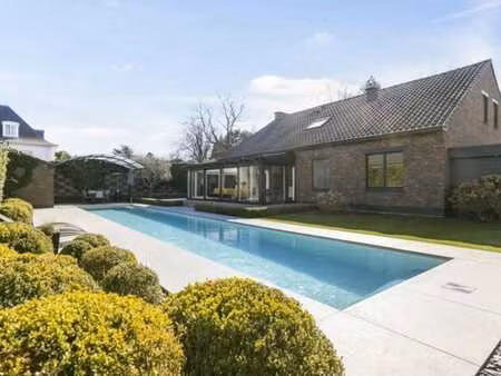 liedekerke – villa de standing 5 ch.  piscine  sauna  jardin